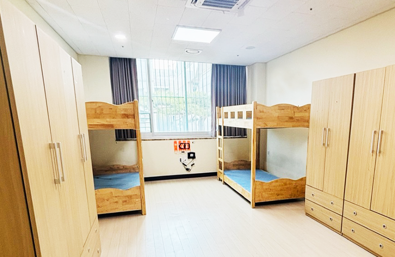 국제관 본관 4층 4인실